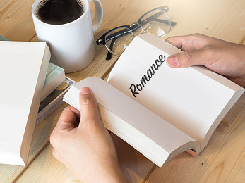 AEAS写作素材积累：：能加分的100个好句子！（一）