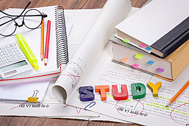 AEIS写作话题：科技题材精彩有内涵的句子（建议背诵）