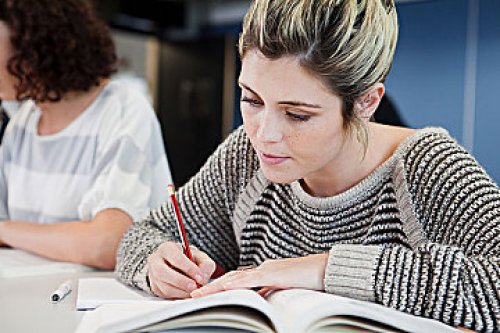 优秀的孩子更努力！2018年AEIS暑期备考冲刺