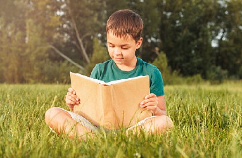 AEIS英语：新加坡式英语笑话，你真的打算不笑吗